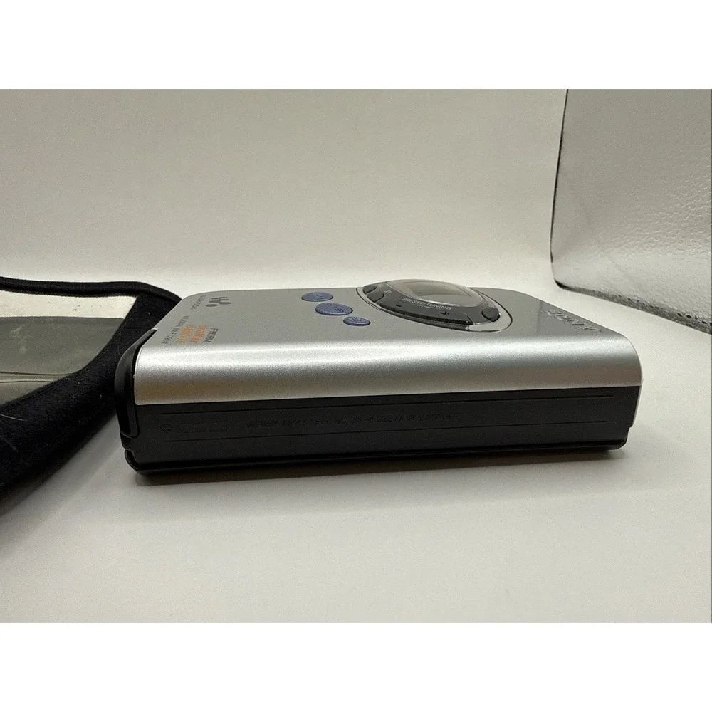 Sony Walkman WM-FX290W Cassette/FM/AM/TV Tuner/Weather Band - Tested Working